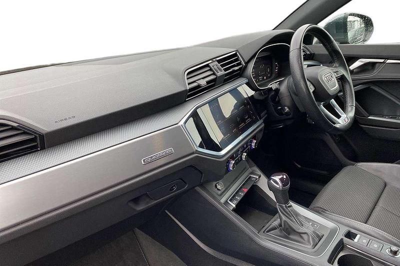 Used Audi Q3 S-Line 197 HP (144 kW) 2024 Grey SUV