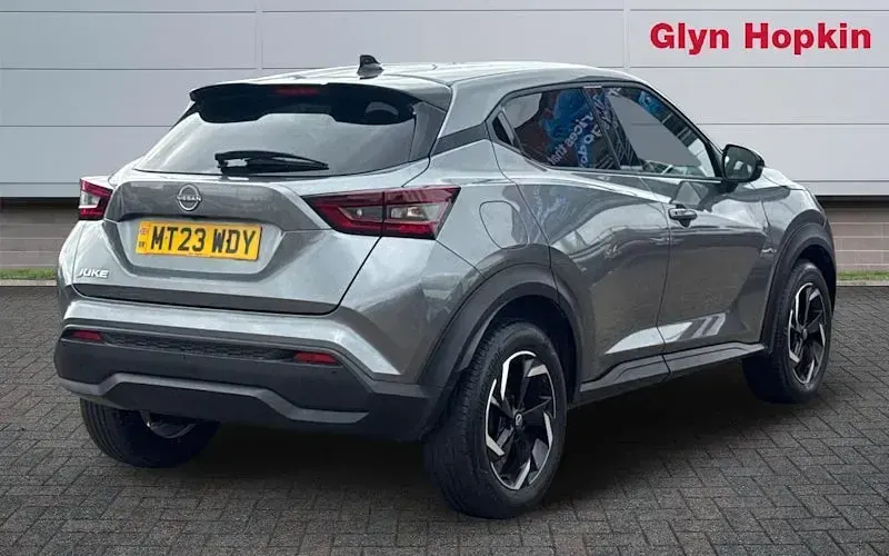 Used Nissan Juke N-Connecta 114 HP (83 kW) 2023 Grey SUV
