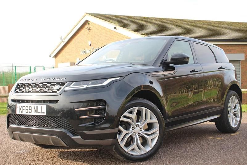 Used Land Rover Range Rover evoque SE Dynamic 2019 Black Estate