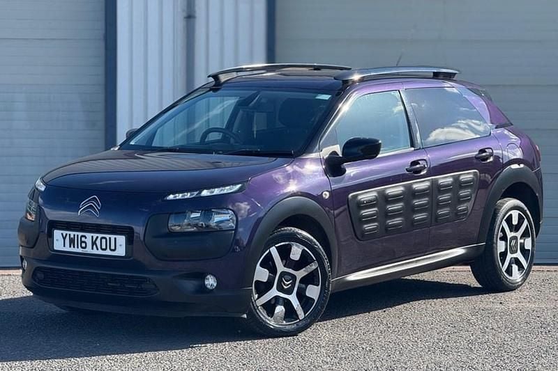Used Citroën C4 Cactus Flair 82 HP (60 kW) 2016 Purple Hatchback