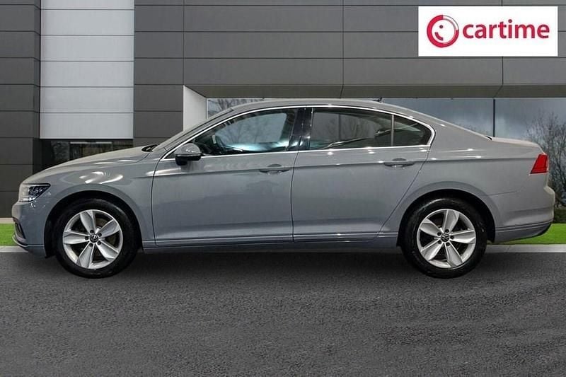 Used VW Passat SE 150 HP (110 kW) 2021 Grey Sedan