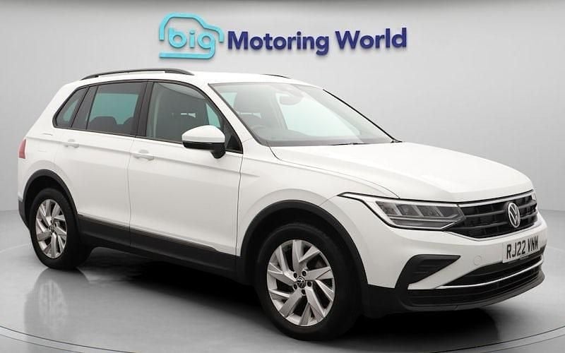 Used 2024 VW Tiguan Life SUV | £18,200 (Super price) - Image 1/4