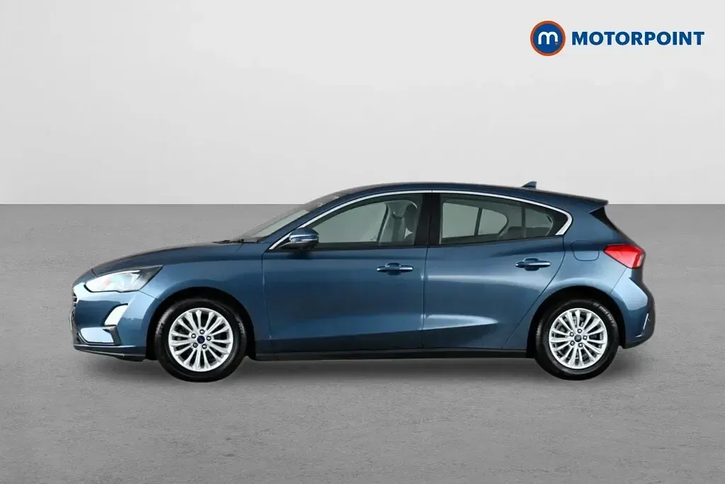 Used Ford Focus Titanium 125 HP (91 kW) 2019 Blue Hatchback