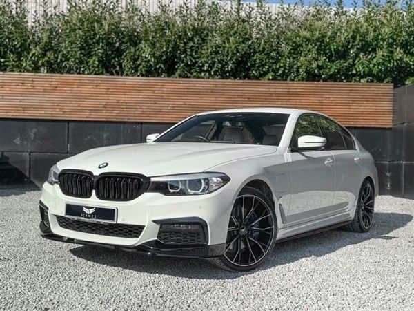 White Used 2019 BMW 530e M Sport Sedan | £19,490 (Fair price) - Image 1/4