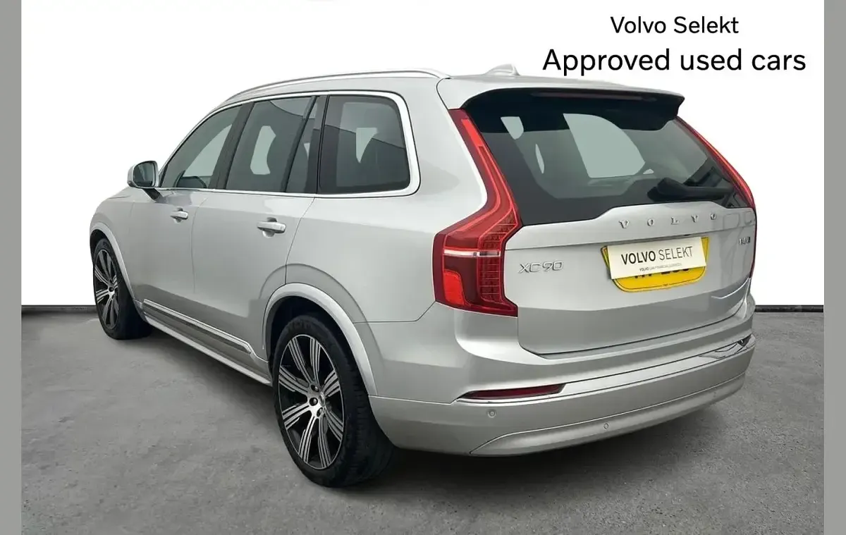 Usado Volvo XC90 Inscription 235 HP (172 kW) 2021 Prateado SUV