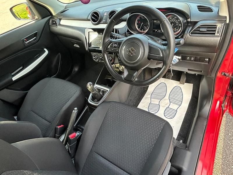 Used Suzuki Swift SZ-T 90 HP (66 kW) 2020 Red Hatchback