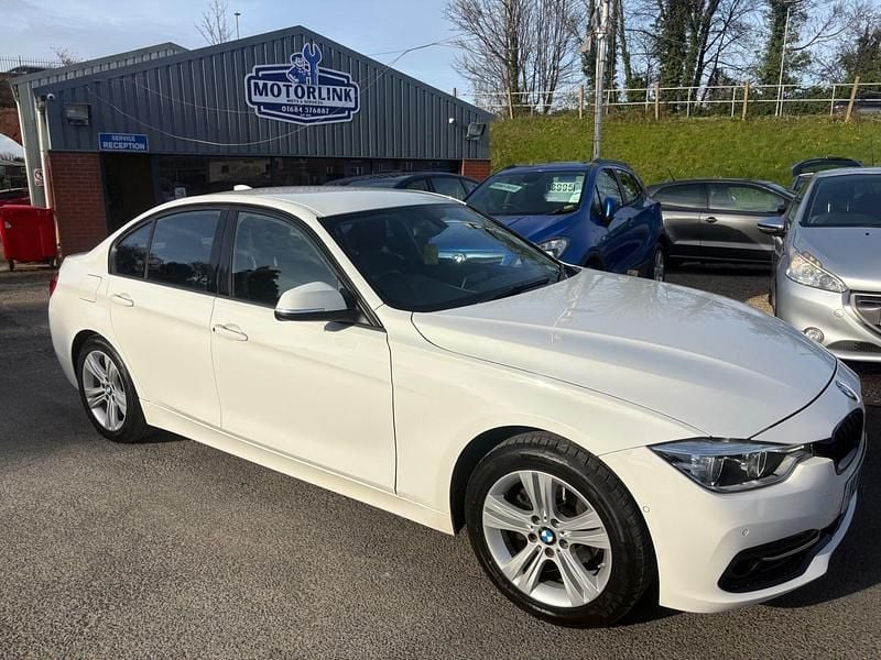 Used BMW 318 Sport Line 150 HP (110 kW) 2018 White Sedan