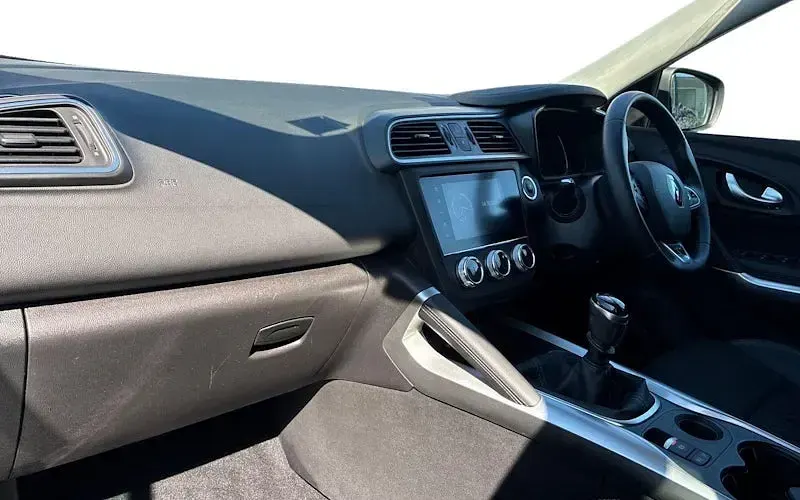 Second-hand Renault Kadjar Techno 140 CP (102 kW) 2022 Gri SUV