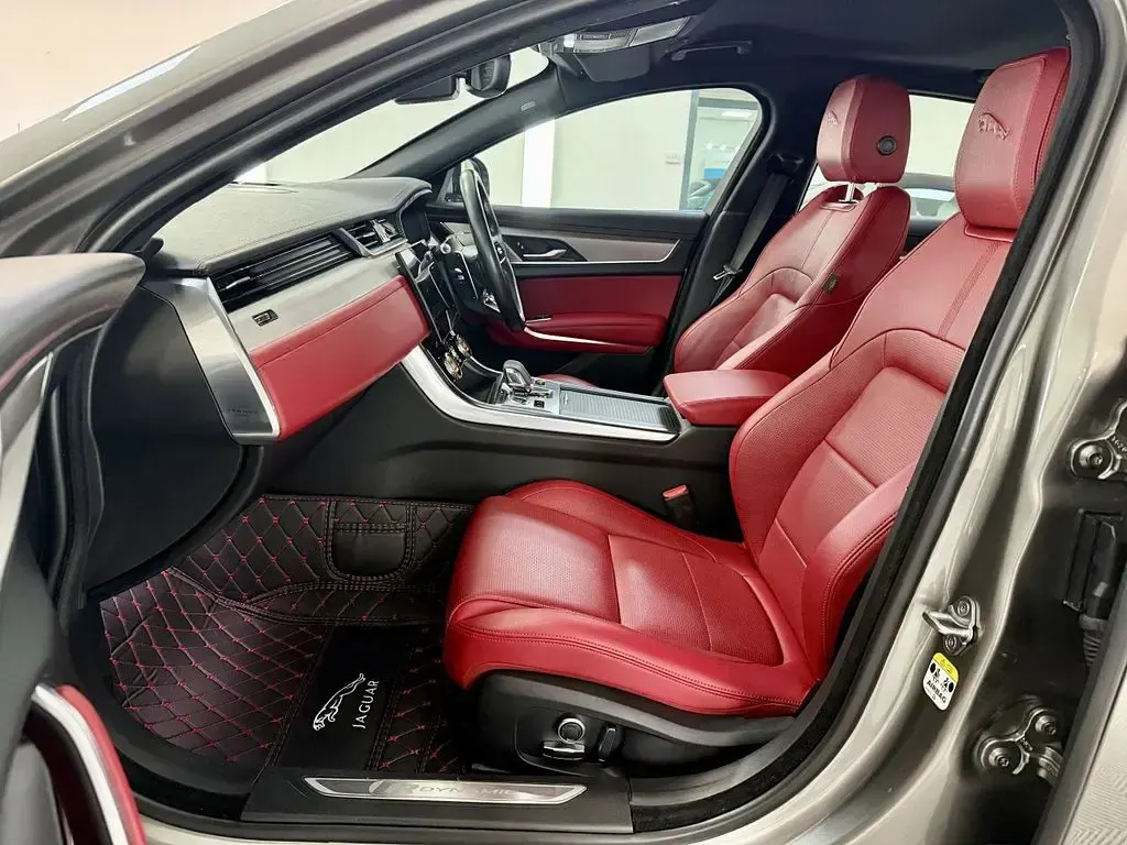 Used Jaguar XF R-Dynamic 250 HP (183 kW) 2021 Silver Sedan