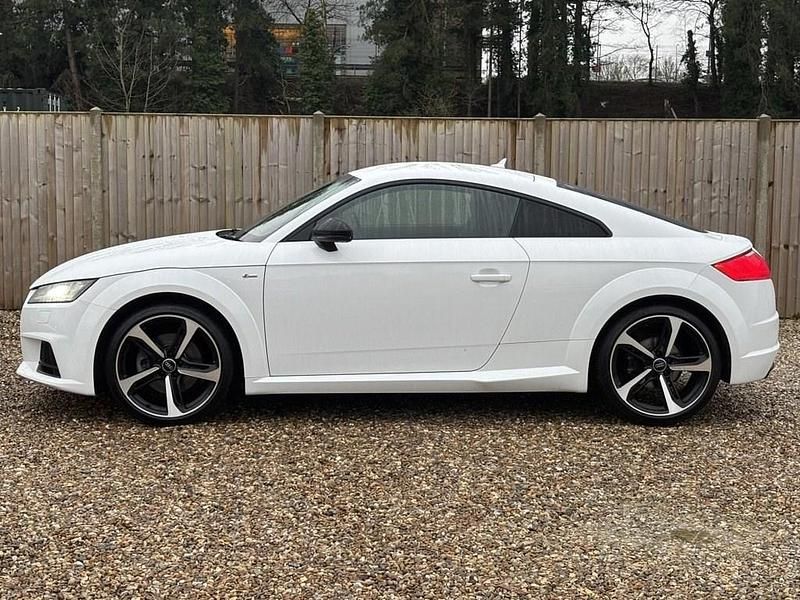 Used Audi TT Black Edition 180 HP (132 kW) 2018 White Coupe
