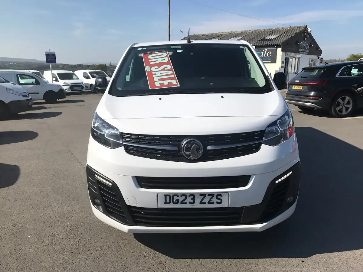 Used Vauxhall Vivaro Sportive 100 HP (73 kW) 2023 White MPV
