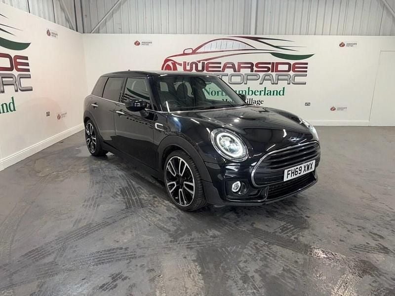 Black Used 2020 Mini Cooper Clubman Sport Estate | £14,199 (Good price) - Image 1/4