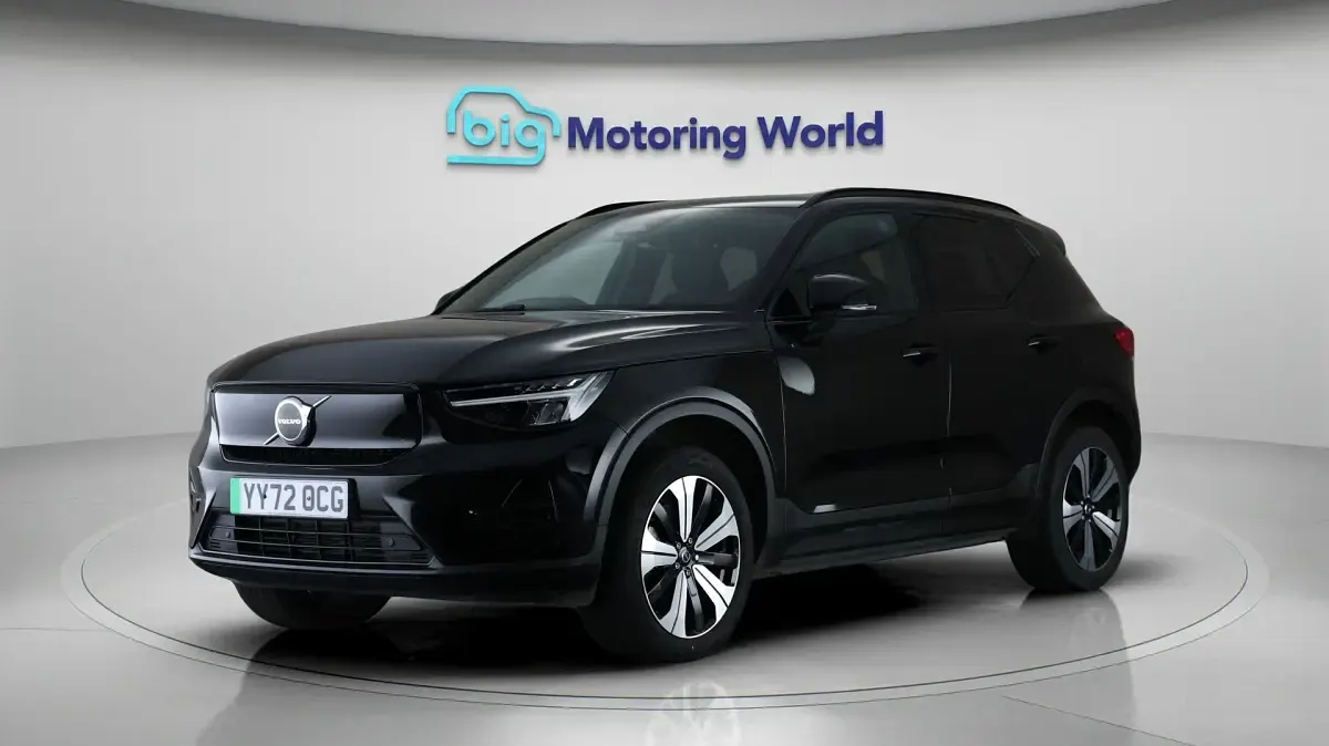 Used Volvo XC40 Core 300 kW (408 HP) 2022 Black SUV