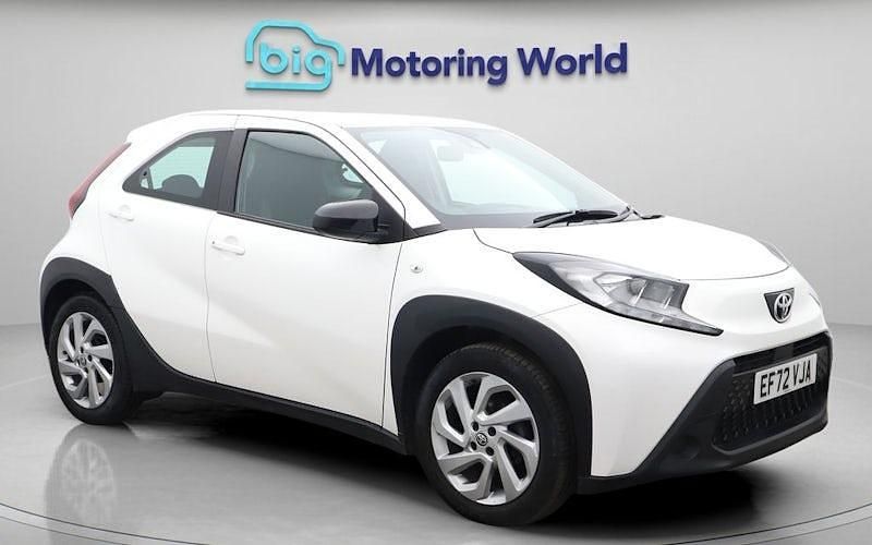 Used Toyota Aygo X PURE 72 HP (52 kW) 2025 SUV