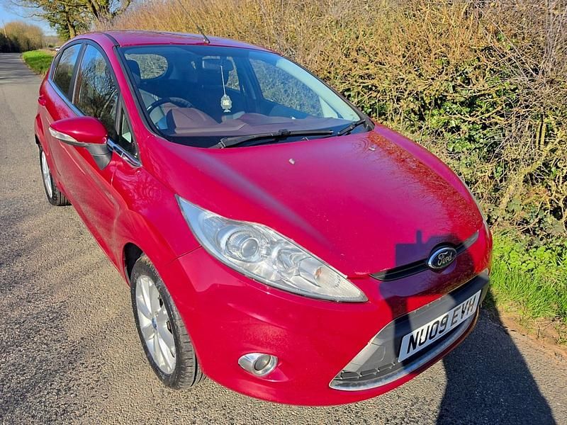 Used Ford Fiesta Zetec 2009 Red Hatchback