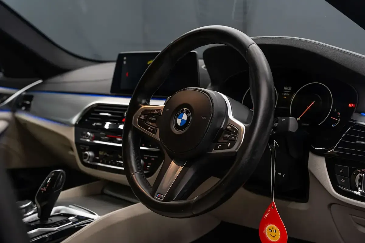 Used BMW 520 M Sport 187 HP (137 kW) 2018 Grey Sedan