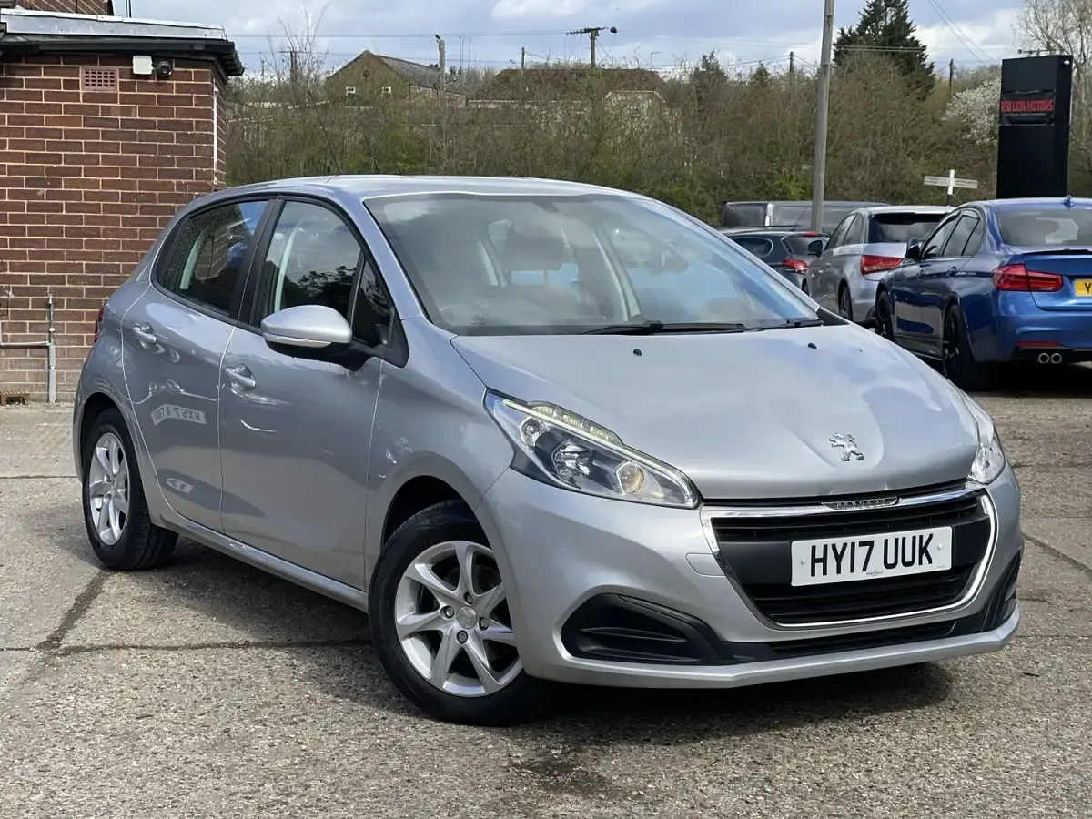 Used Peugeot 208 Active 2017 Silver Hatchback