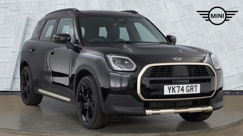 Black Used 2025 Mini Countryman SUV | £31,795 (Good price) - Image 1/4