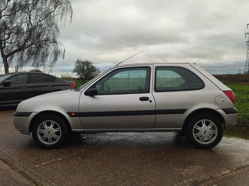 Used Ford Fiesta 2002 Silver Hatchback