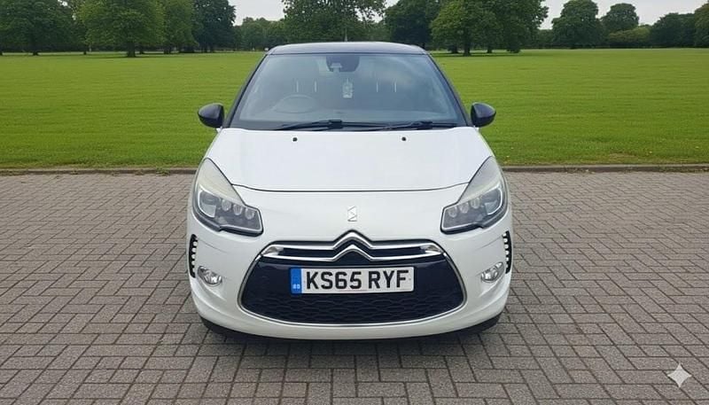Used DS Automobiles DS3 DSport 120 HP (88 kW) 2015 White Hatchback