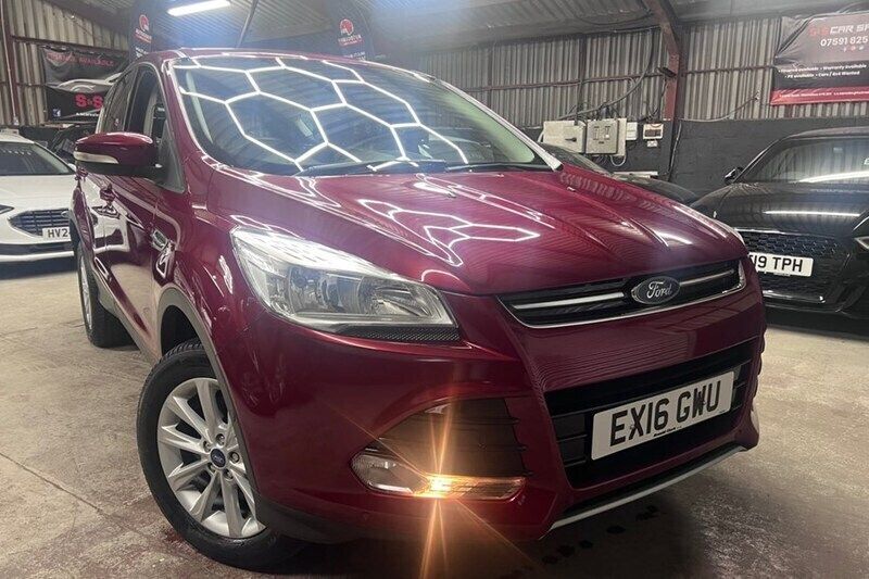 Red Used 2016 Ford Kuga Titanium SUV | £8,995 (Good price) - Image 1/1