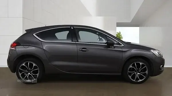 Used DS Automobiles DS4 Prestige 150 HP (110 kW) 2016 Grey Hatchback