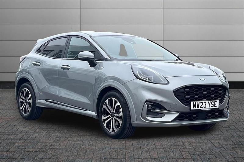 Solar silver Used 2023 Ford Puma Gen-E ST-Line Hatchback | £16,499 (Fair price) - Image 1/2