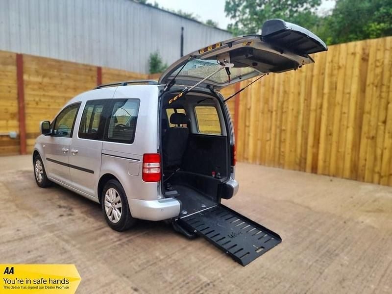 Silver Used 2013 VW Caddy Maxi Life Life MPV | £10,902 (Fair price) - Image 1/3