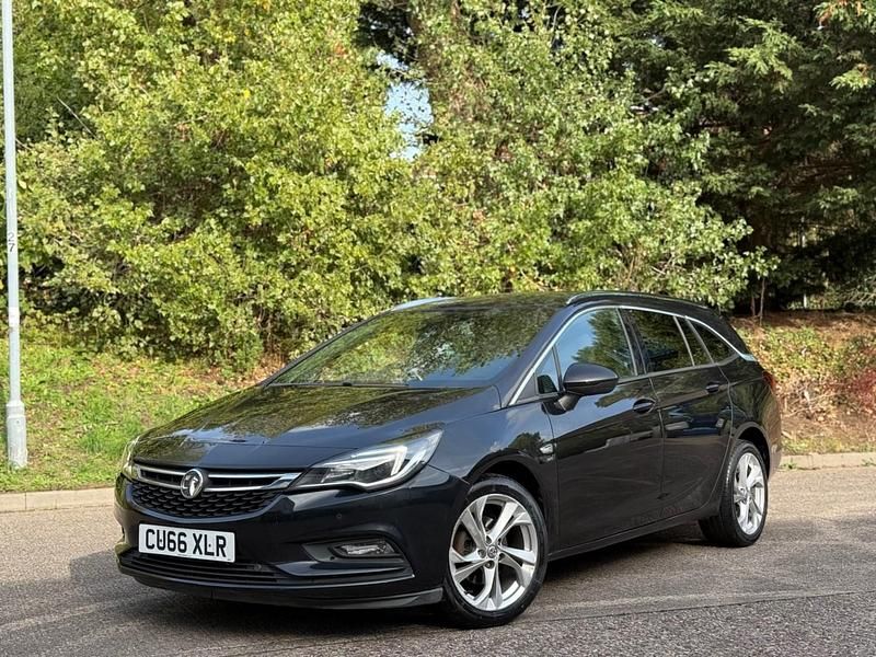Black Used 2016 Vauxhall Astra SRi Estate | £6,450 (Super price) - Image 1/4