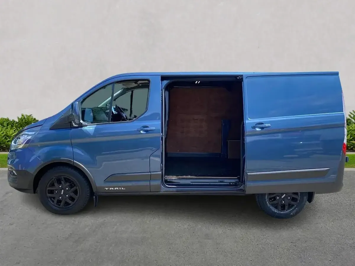 Used Ford Transit Custom 130 HP (95 kW) 2022 Blue Van