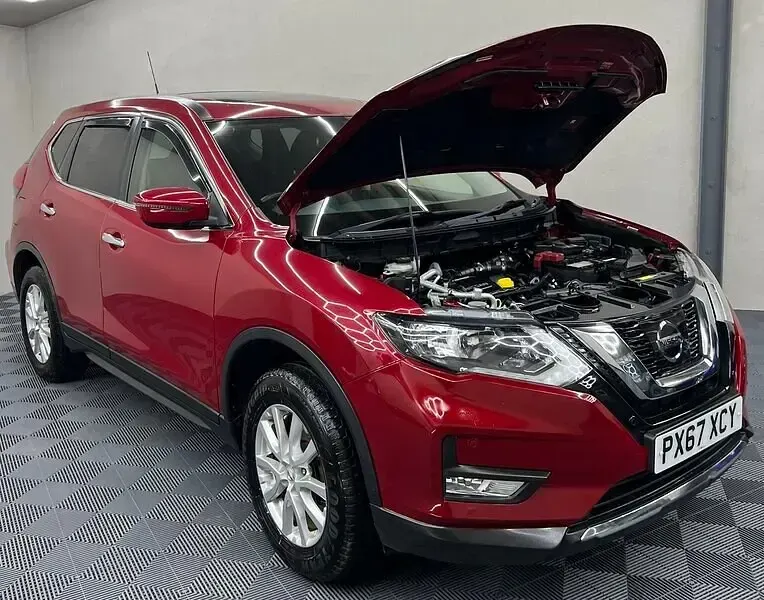 Used Nissan X-Trail Acenta 130 HP (95 kW) 2017 Red SUV