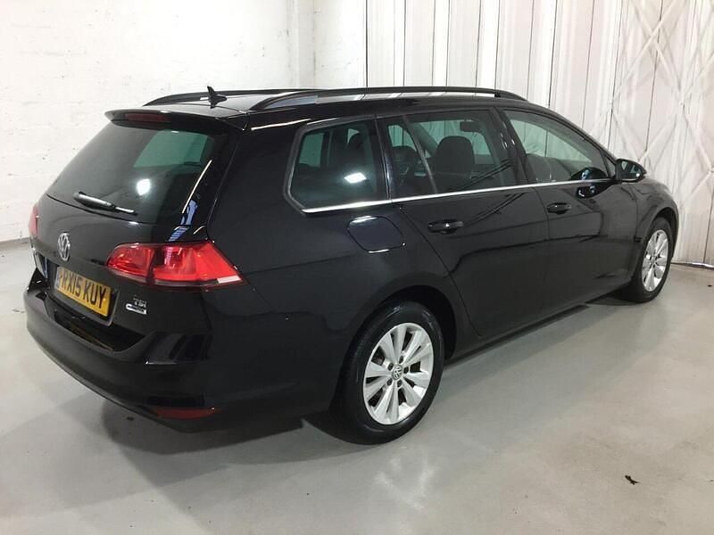 Begagnad VW Golf VII S 2015 Svart Kombi