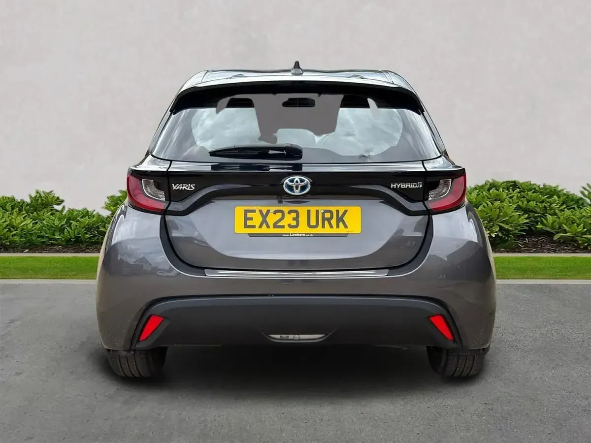 Used Toyota Yaris 116 HP (85 kW) 2023 Grey Hatchback