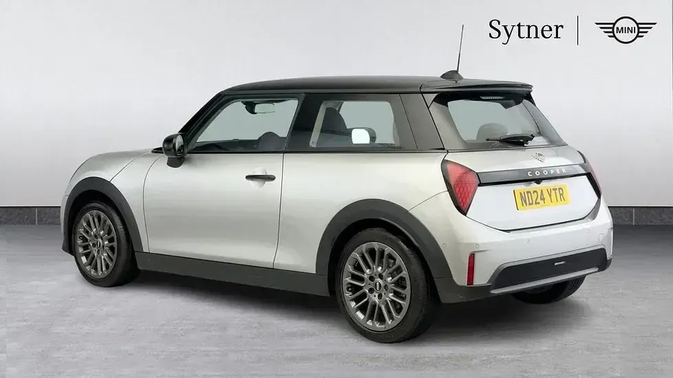 Used Mini Cooper S Hatch 201 HP (147 kW) 2024 Silver Hatchback