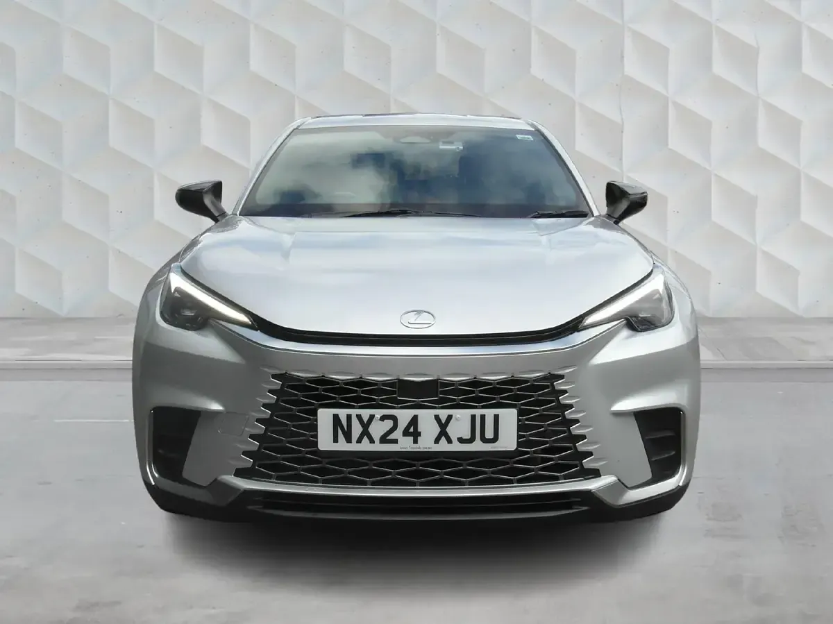 Used Lexus LBX 136 HP (100 kW) 2024 Silver SUV
