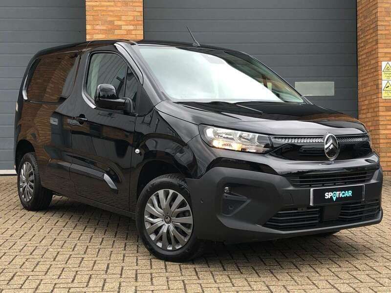 Black Used 2024 Citroën Berlingo MPV | £21,480 - Image 1/4