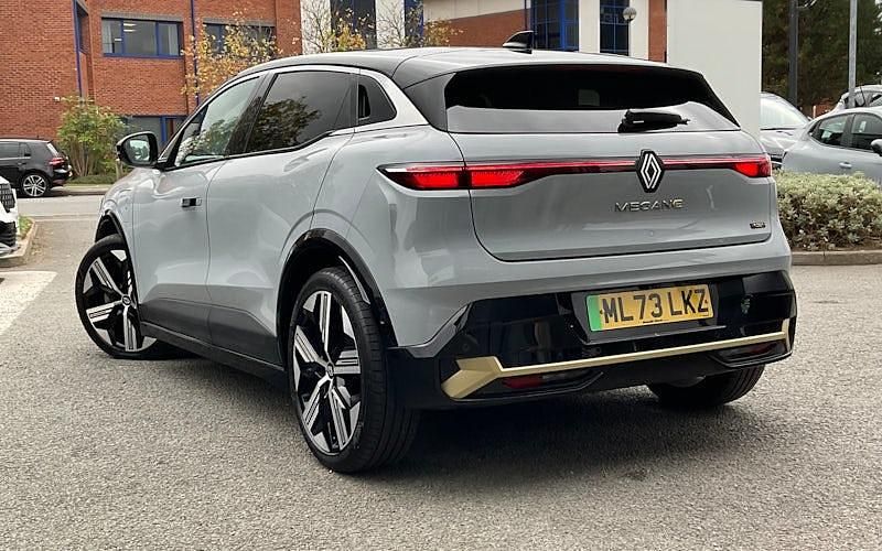 Used Renault Megane E-Tech Iconic 160 kW (218 HP) 2023 Hatchback