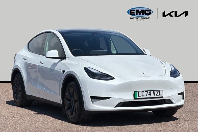 White Used 2024 Tesla Model Y Long Range RWD SUV | £40,795 - Image 1/3