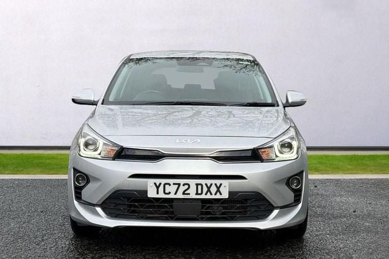 Used Kia Rio 99 HP (72 kW) 2022 Silver Hatchback