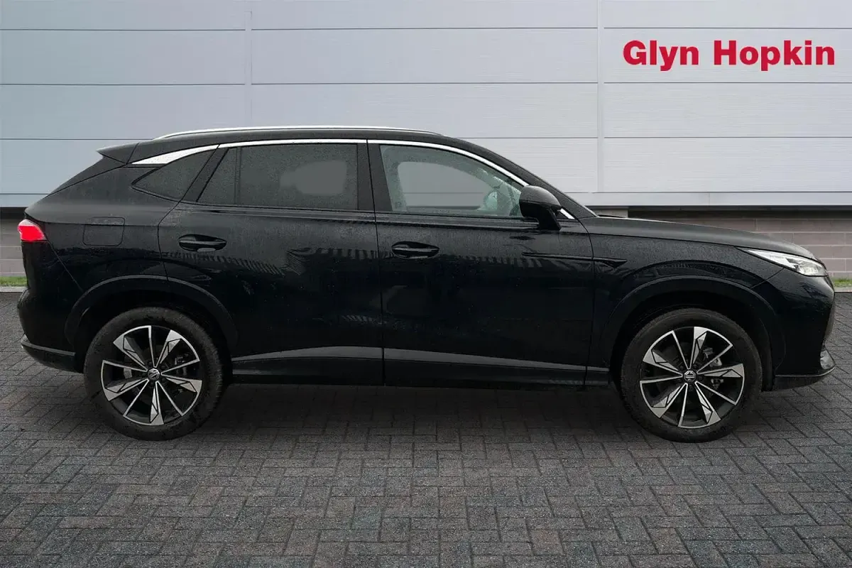 Used MG HS SE 169 HP (124 kW) 2024 Black SUV