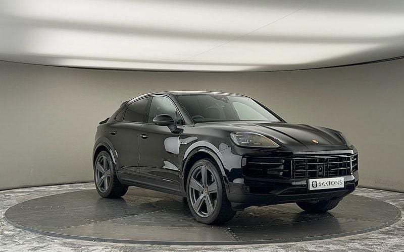 Used 2026 Porsche Cayenne SUV | £82,000 - Image 1/4