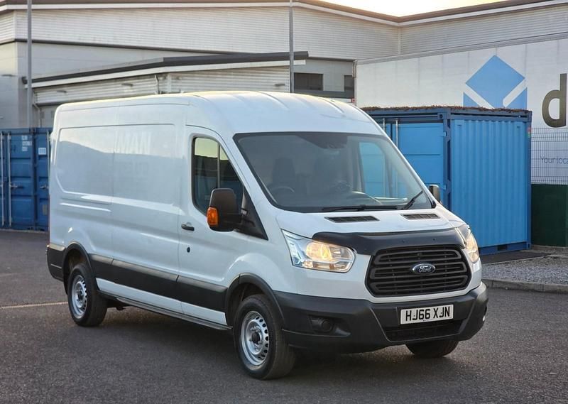 Used Ford Transit 100 HP (73 kW) 2016 White Van