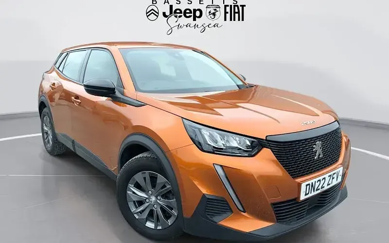Used Peugeot 2008 Active Premium 101 HP (74 kW) 2022 SUV