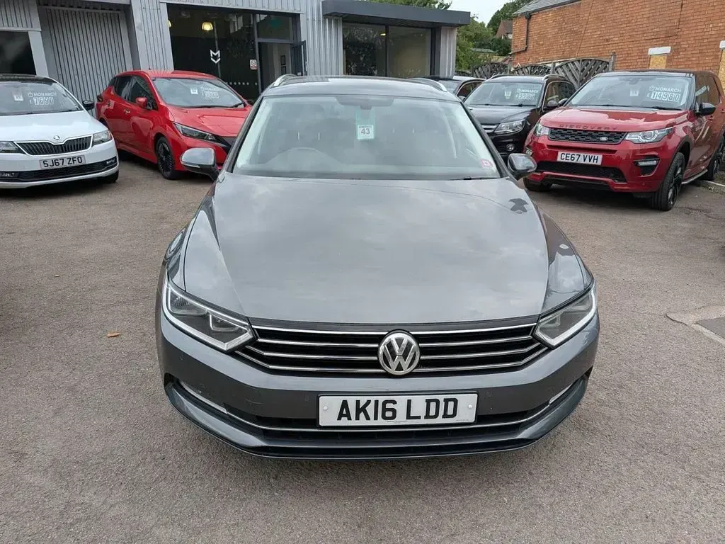 Used VW Passat Business 150 HP (110 kW) 2016 Grey Estate