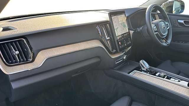 Usado Volvo XC60 Plus 345 HP (253 kW) 2026 SUV