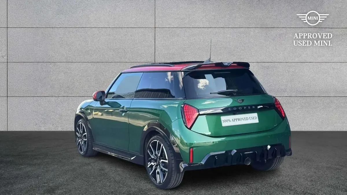 Used Mini John Cooper Works Hatch 228 HP (167 kW) 2025 Green Hatchback
