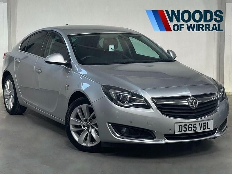 Used Vauxhall Insignia SRi 136 HP (100 kW) 2015 Silver Hatchback