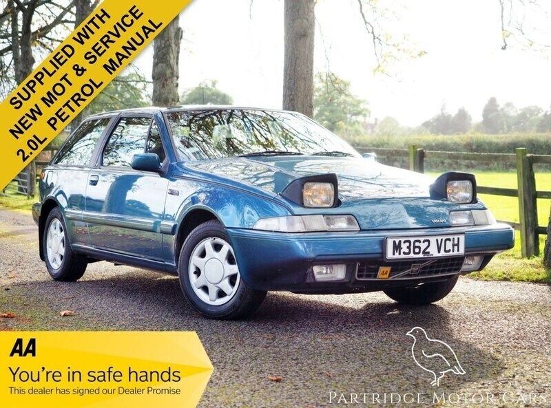 Turquoise Used 1994 Volvo 480 Coupe | £4,000 - Image 1/4