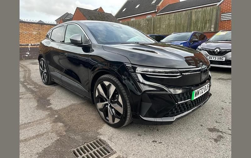 Used Renault Megane E-Tech Techno 157 kW (214 HP) 2022 Other Hatchback