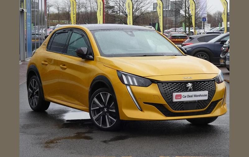Used Peugeot 208 GT-line 128 HP (94 kW) 2020 Yellow Hatchback